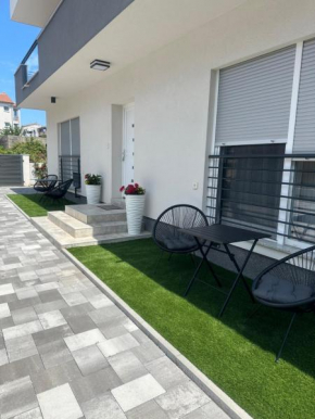 Holiday Apartments Ivano & Leo - Private Parking